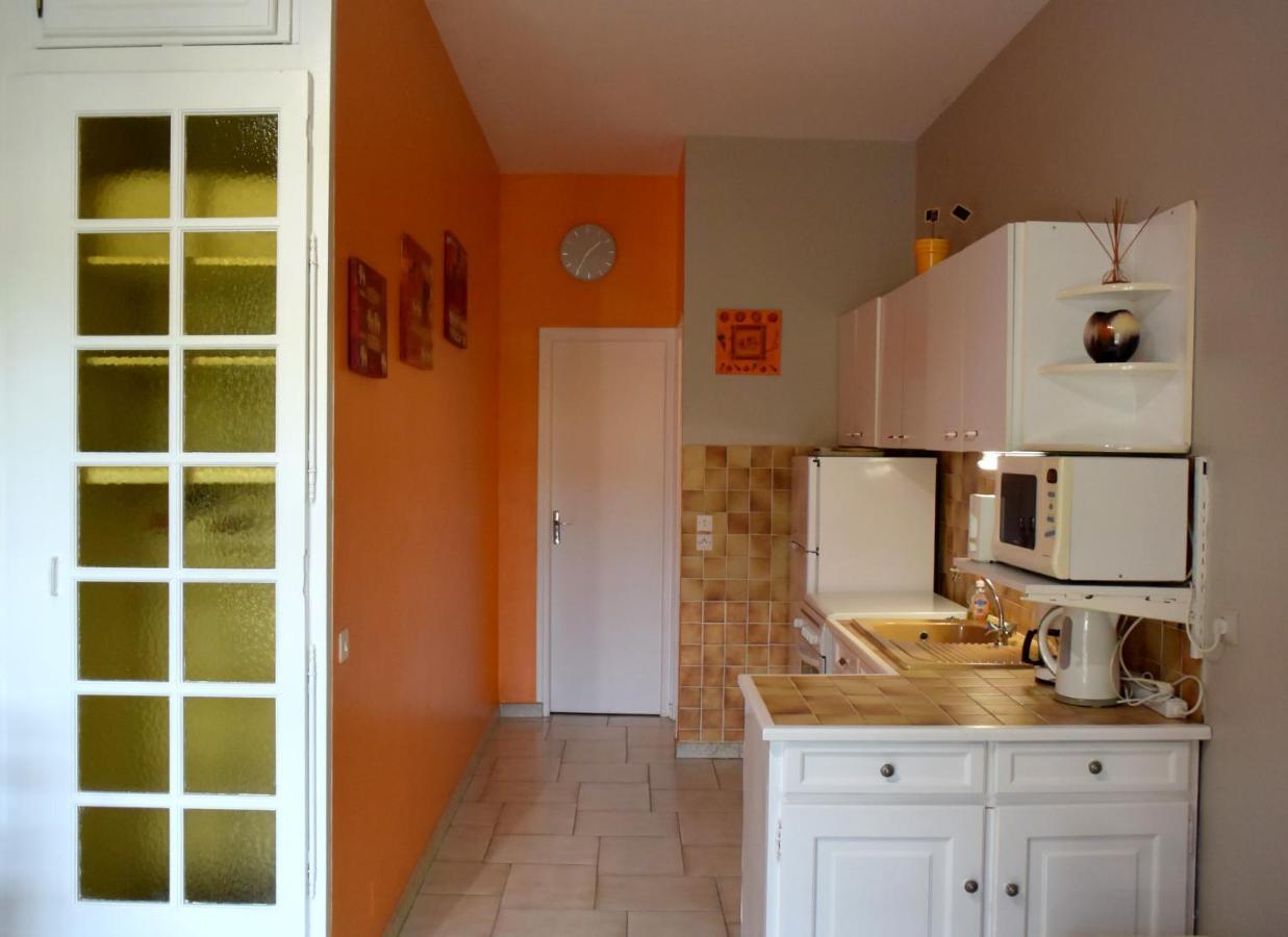 Appartements Dans Villa En Rez De Jardin Hyères Eksteriør bilde